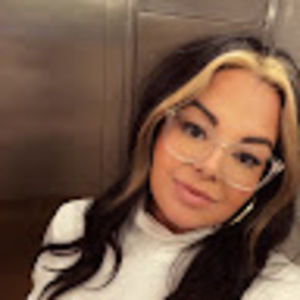 Meet your Posher, Naomi